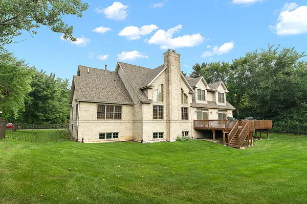 $1,000,000 | 13050 South 85th Avenue, Palos Park, IL 60464