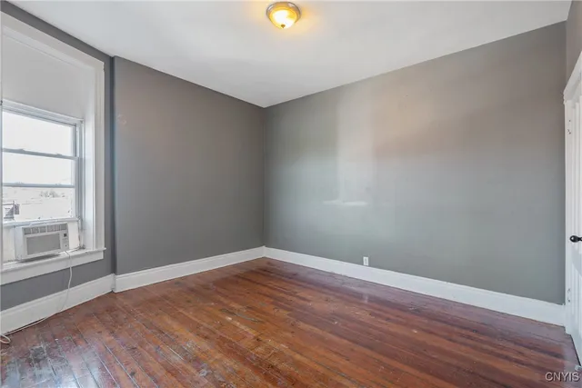 $1,300 | 319 North Salina Street, Syracuse, NY 13203