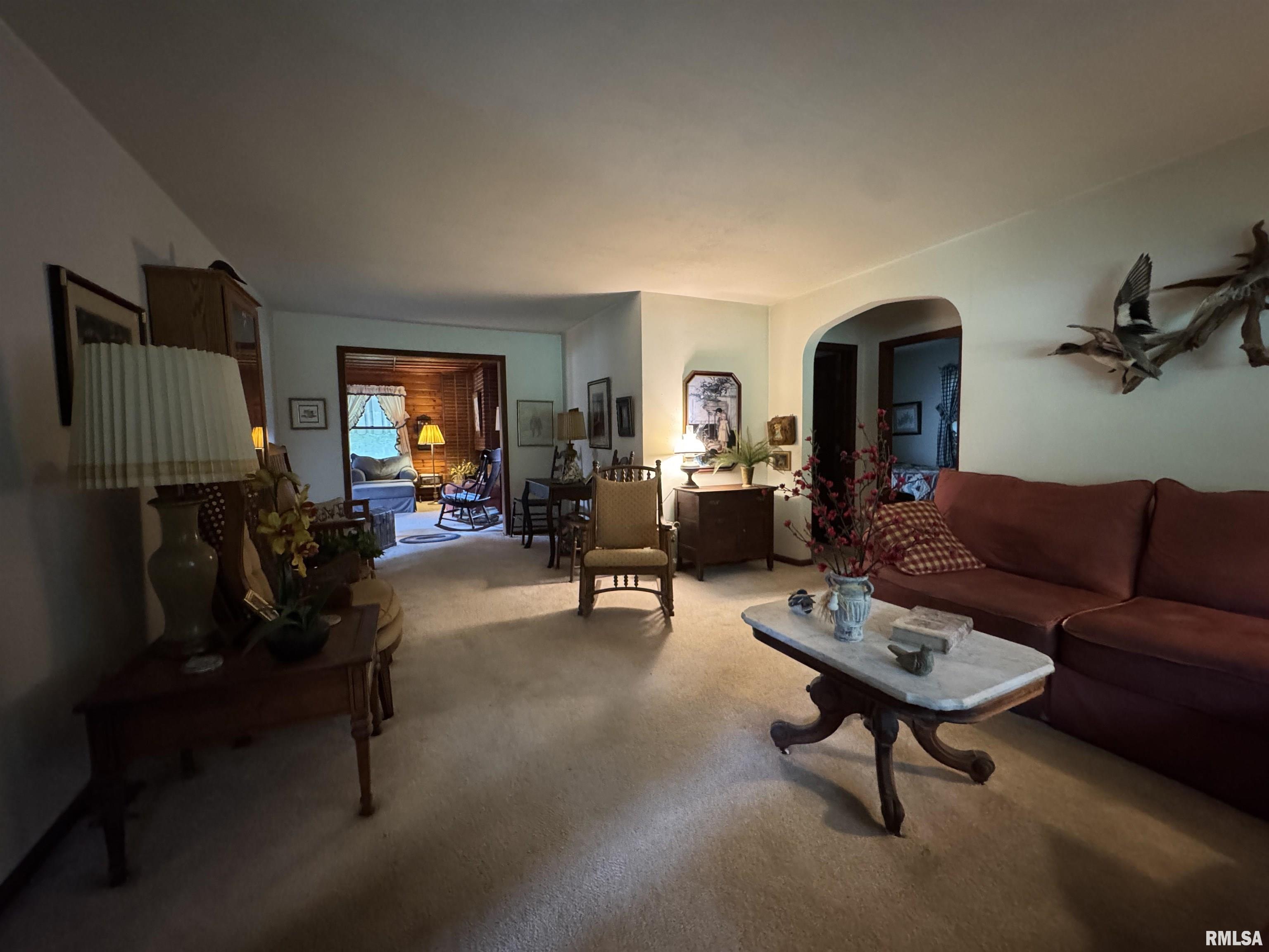 6924 Garden View Lane Springfield, IL 62712 - Photo 4 of 37