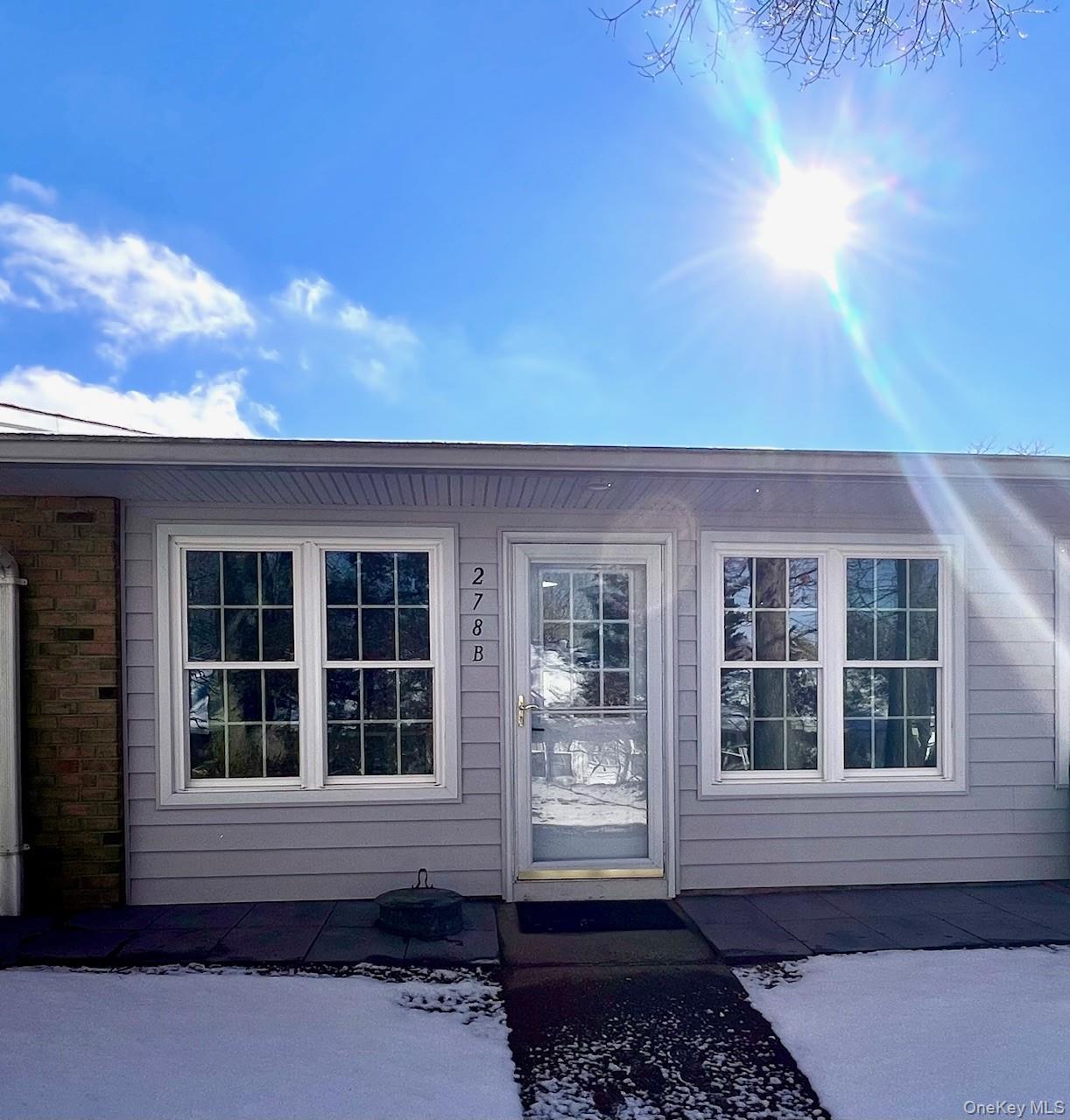 278 B Berwick Court, Unit B Ridge, NY 11961 - Photo 2 of 13