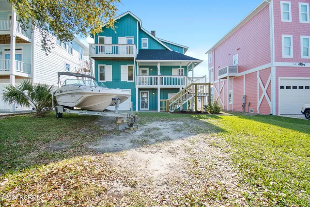 $1,050,000 | 144 Tuna Drive, Holden Beach, NC 28462