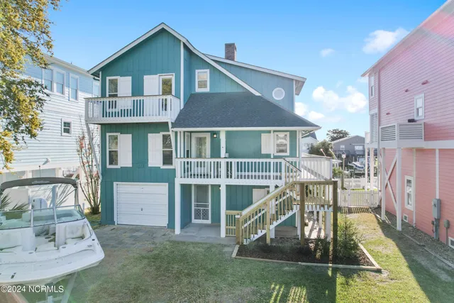 $1,050,000 | 144 Tuna Drive, Holden Beach, NC 28462