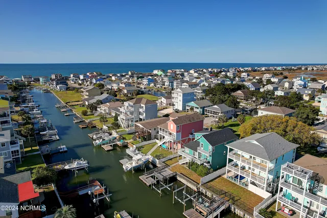 $1,050,000 | 144 Tuna Drive, Holden Beach, NC 28462