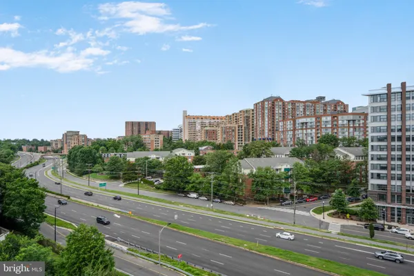 $1,900 | 1730 Arlington Boulevard, Unit 205, Arlington, VA 22209