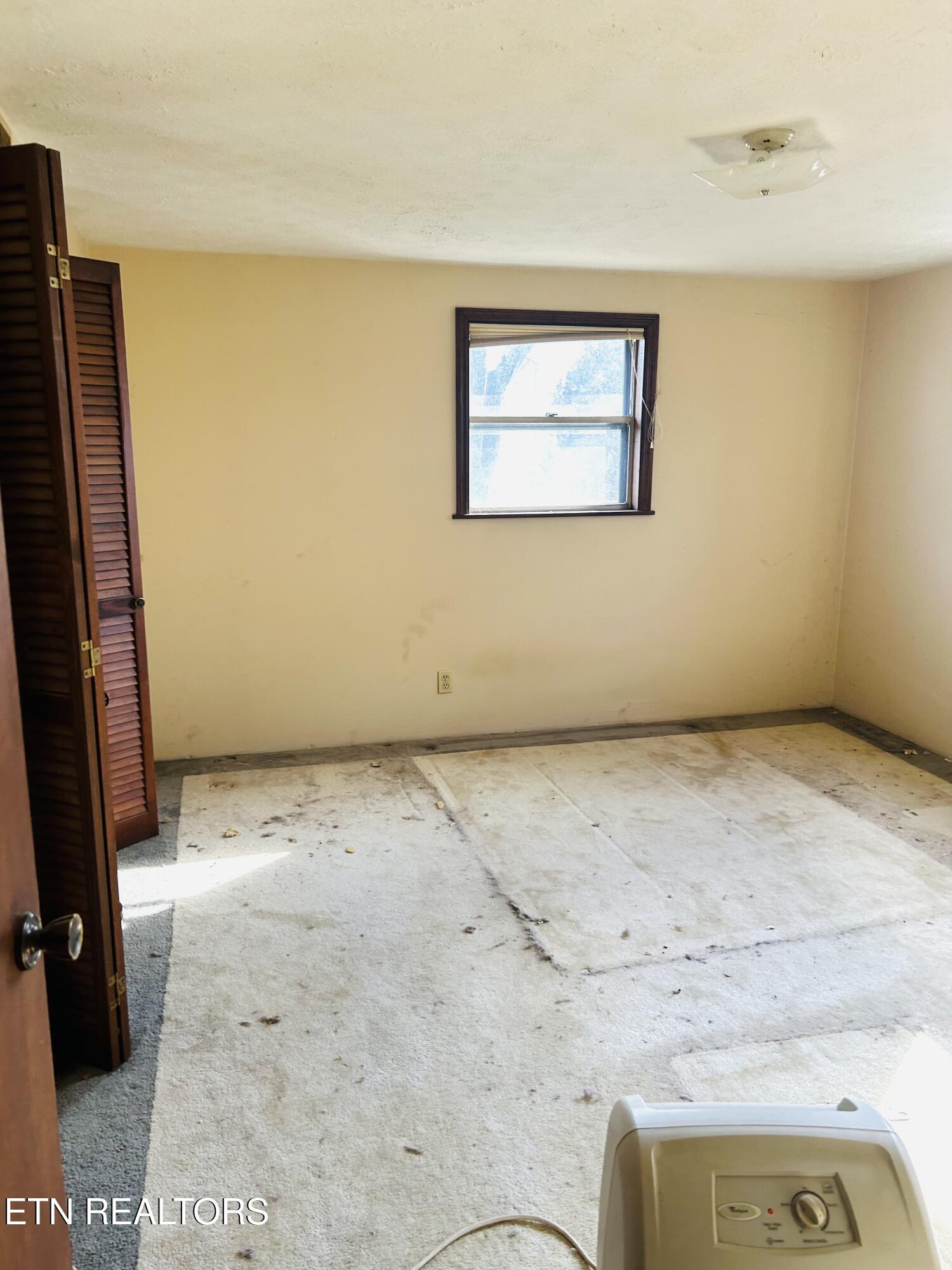 107 Bermuda Road Oak Ridge, TN 37830 - Photo 5 of 11 IMG_2715