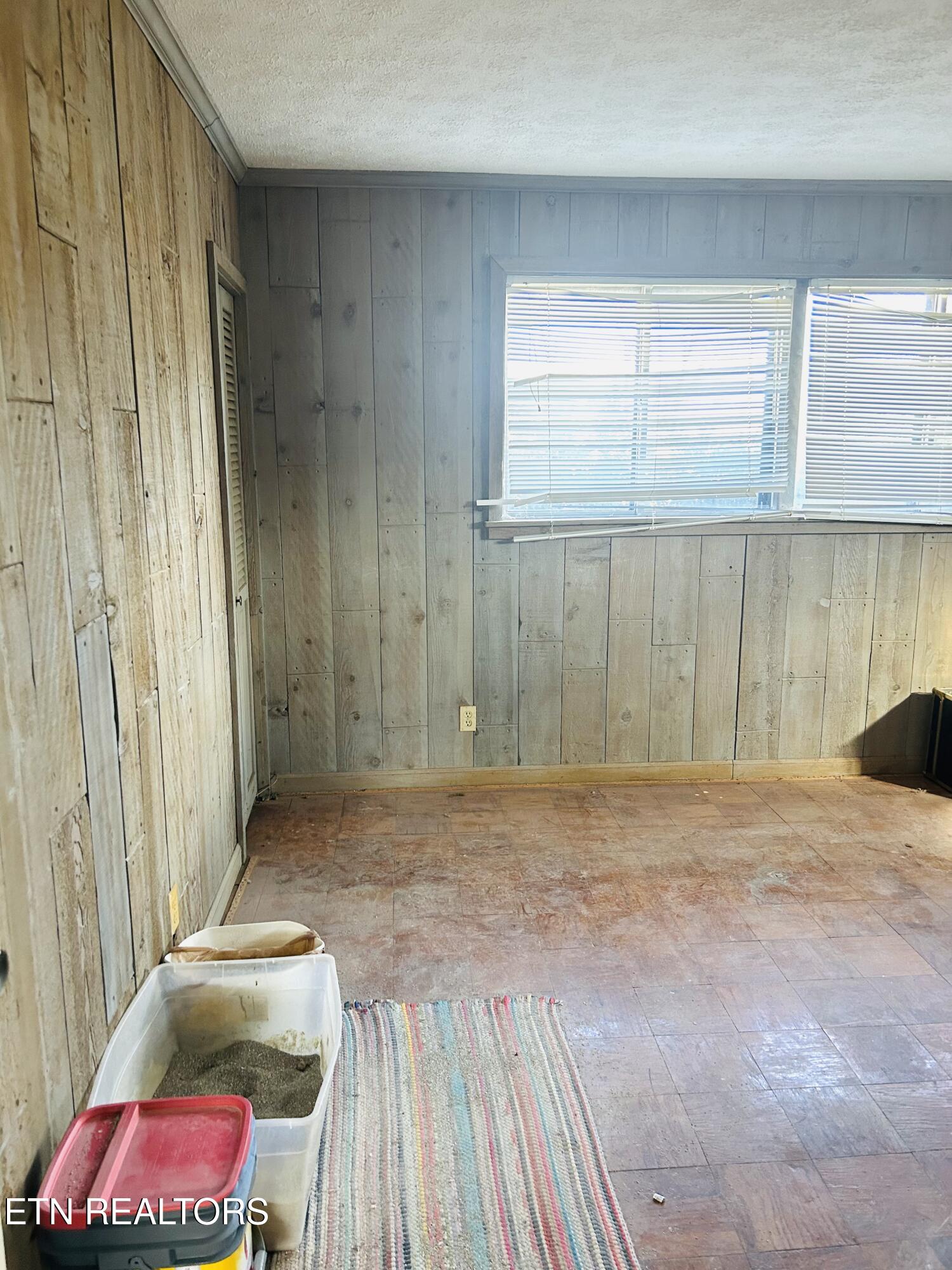 107 Bermuda Road Oak Ridge, TN 37830 - Photo 6 of 11 IMG_2709