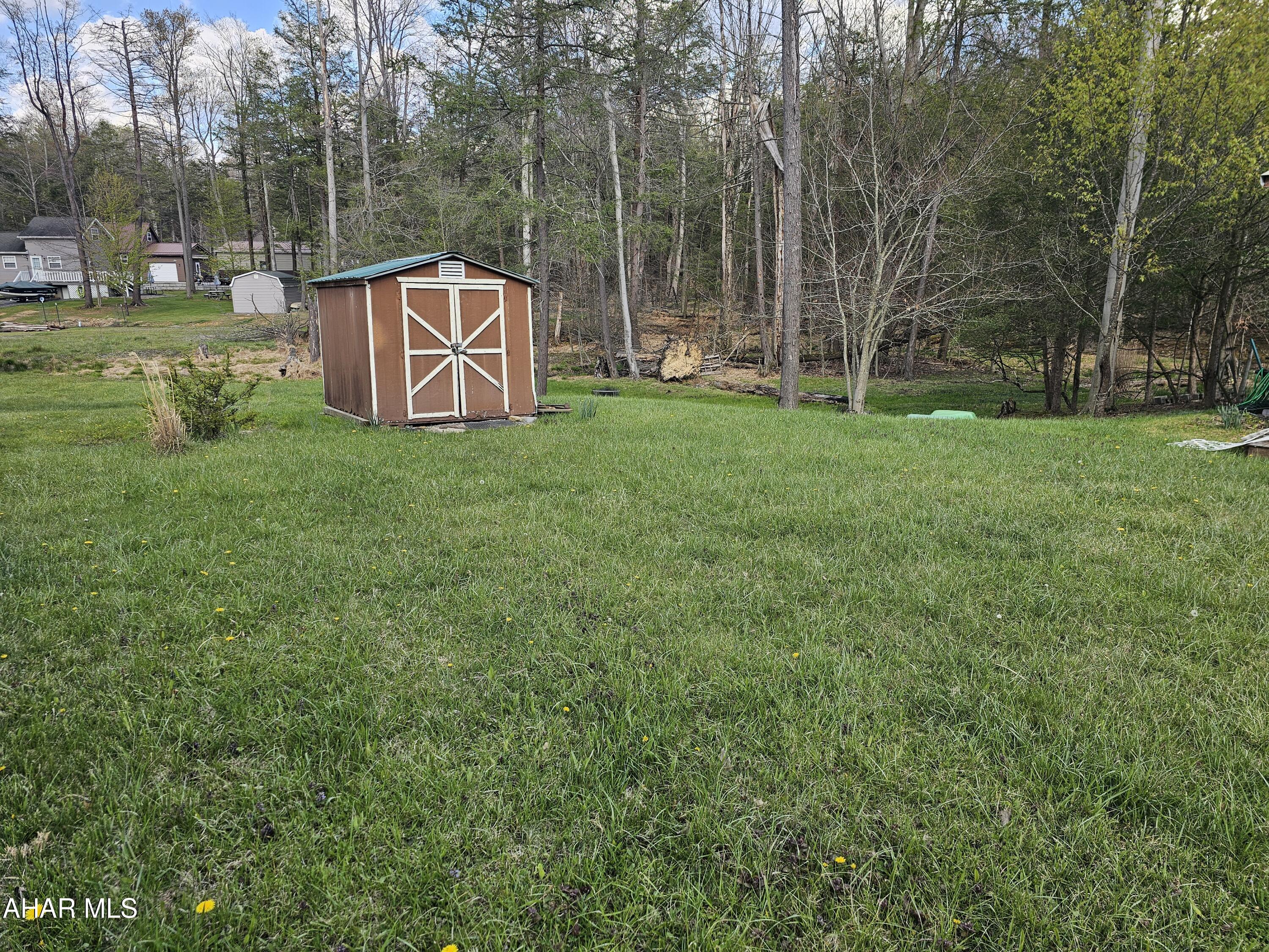 113 Mistletoe Road Flinton, PA 16640 - Photo 3 of 12