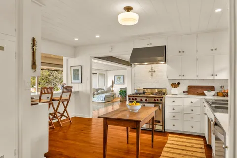 $2,250,000 | 1530 A Kamehameiki Road, Kula, HI 96790