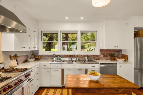 $2,250,000 | 1530 A Kamehameiki Road, Kula, HI 96790