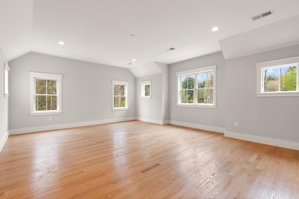 16 R Eldor Drive Walpole, MA 02071 - Photo 27 of 40