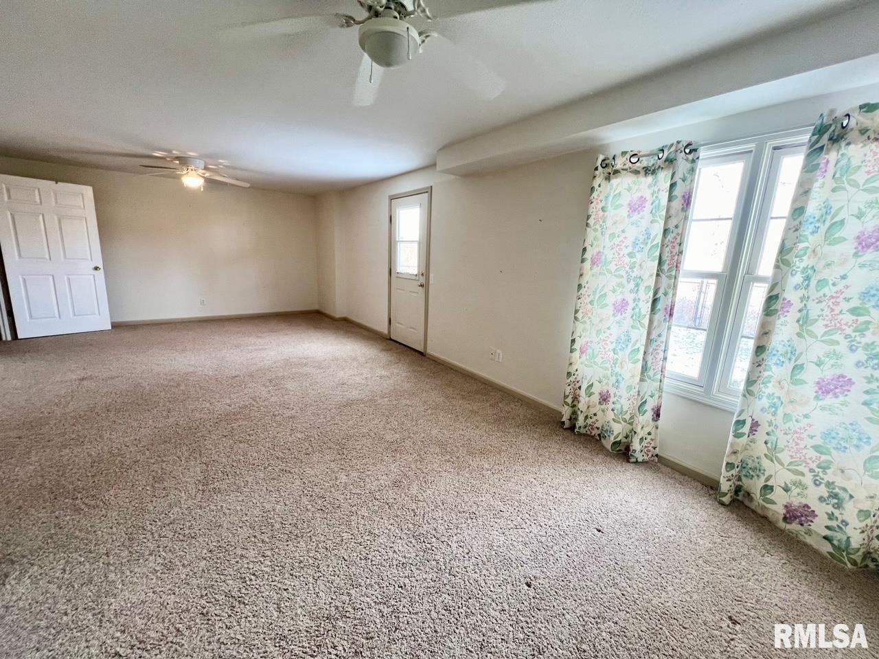 19340 Pinecrest Road Petersburg, IL 62675 - Photo 21 of 31 Gallery Image 21