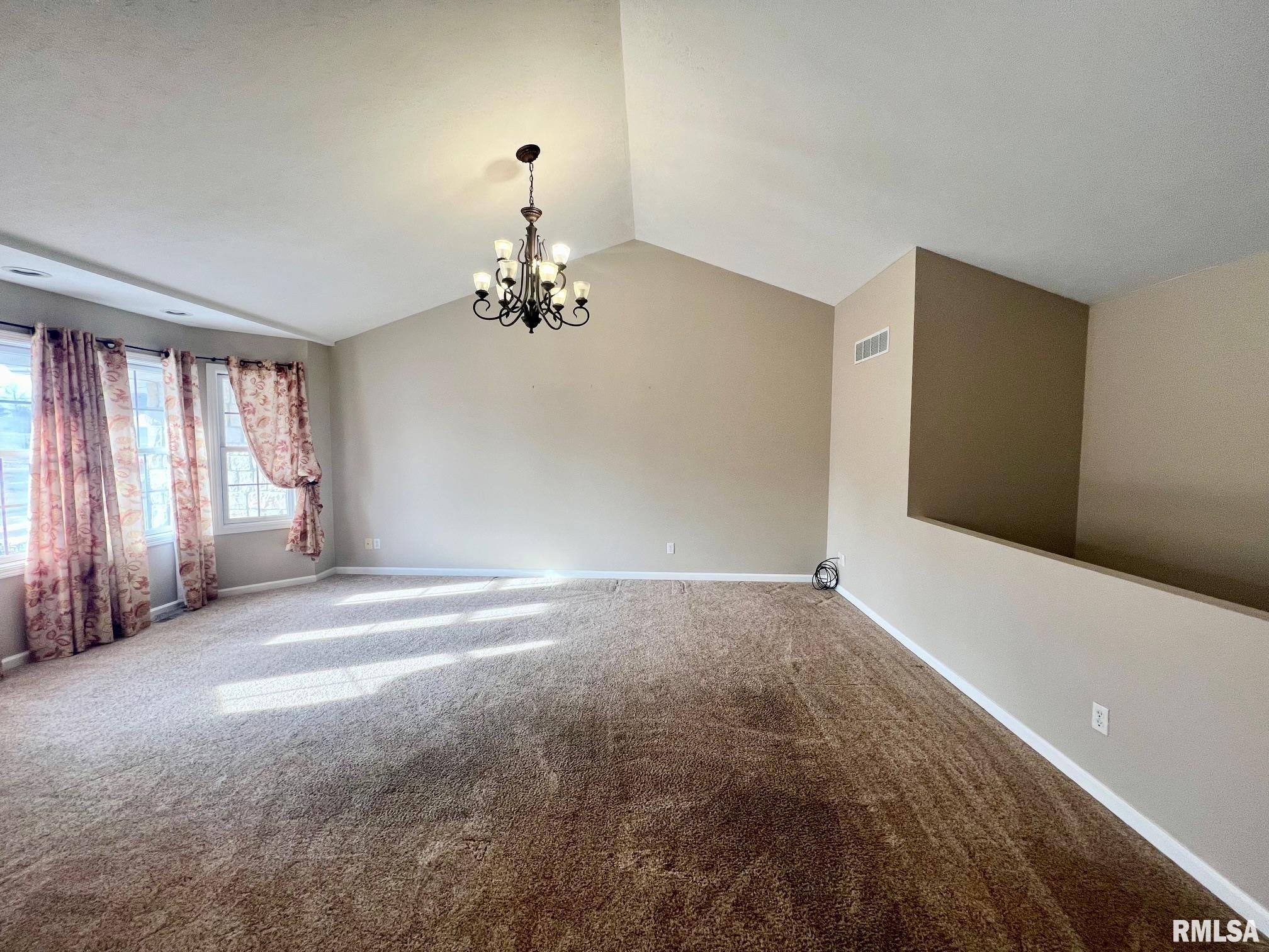 19340 Pinecrest Road Petersburg, IL 62675 - Photo 3 of 31 Gallery Image 3