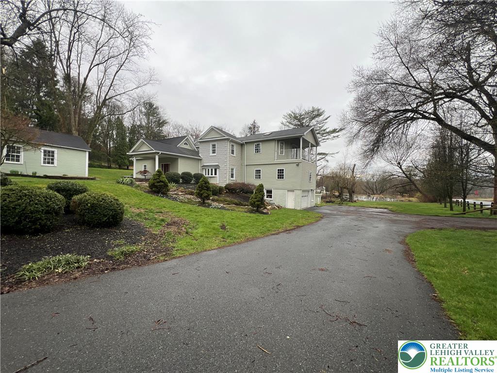 2239 Yost Road Bath, PA 18014 - Photo 11 of 35