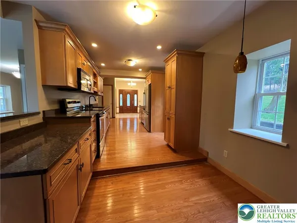 $2,495 | 2239 Yost Road, Bath, PA 18014