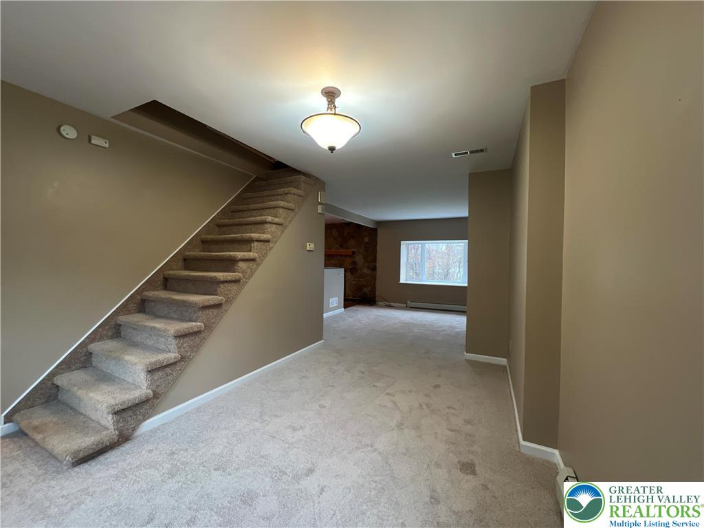 2239 Yost Road Bath, PA 18014 - Photo 18 of 35