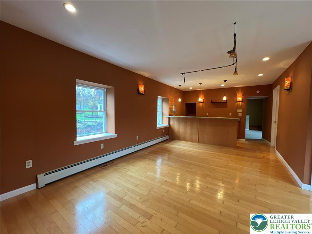 2239 Yost Road Bath, PA 18014 - Photo 22 of 35