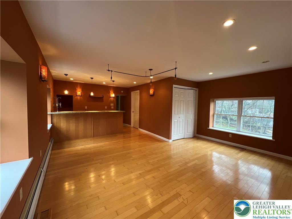 2239 Yost Road Bath, PA 18014 - Photo 23 of 35