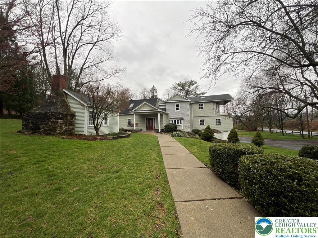 2239 Yost Road Bath, PA 18014 - Photo 3 of 35