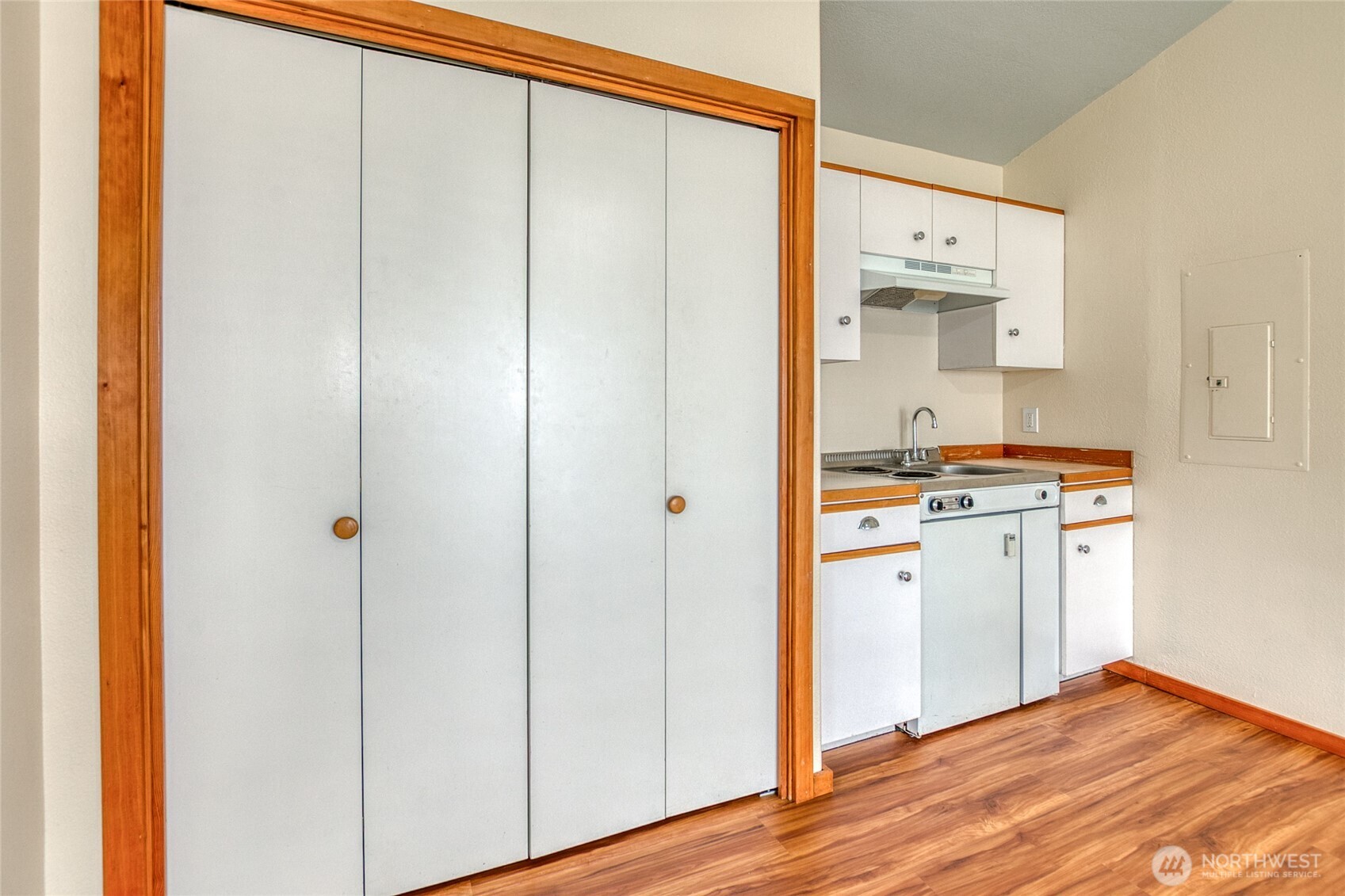 942 Deer Harbor Road Orcas Island, WA 98245 - Photo 14 of 40 a view of kitchen with refrigerator and wooden floor