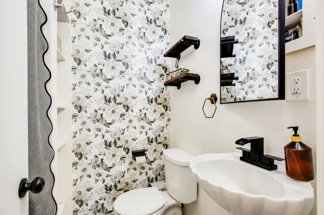 $390,000 | 403 Bonnawood Drive, Hermitage, TN 37076