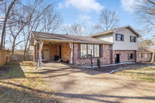 $390,000 | 403 Bonnawood Drive, Hermitage, TN 37076