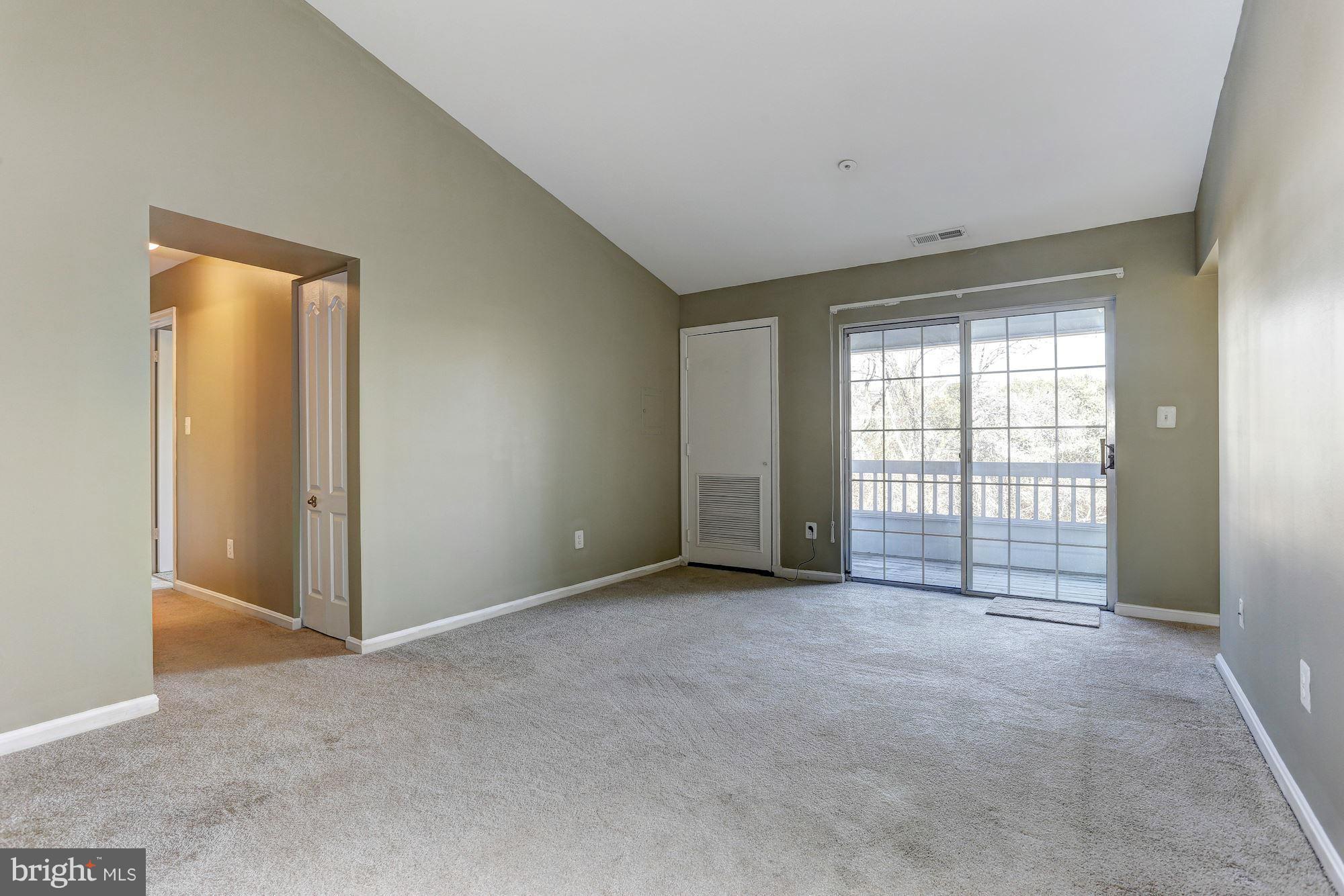8613 Falls Run Road, Unit J Ellicott City, MD 21043 - Photo 4 of 20 Living Room