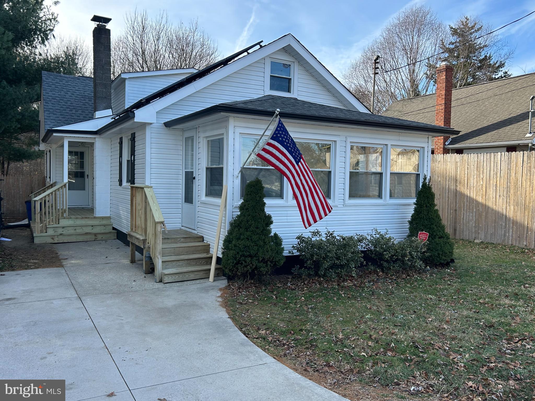 1 Michigan Road Pennsville, NJ 08070 - Photo 3 of 22 a front view of a house with garden