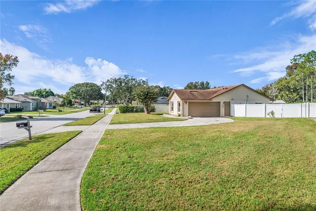 $2,600 | 641 Glenview Drive, Winter Garden, FL 34787