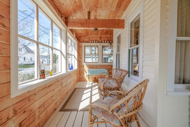 $1,490,000 | 6 Sea Street, Northeast Harbor, ME 04662