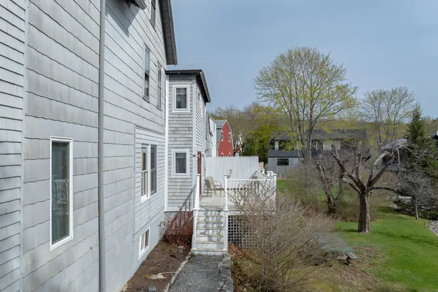 $1,490,000 | 6 Sea Street, Northeast Harbor, ME 04662