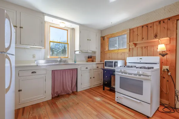$1,490,000 | 6 Sea Street, Mount Desert, ME 04662