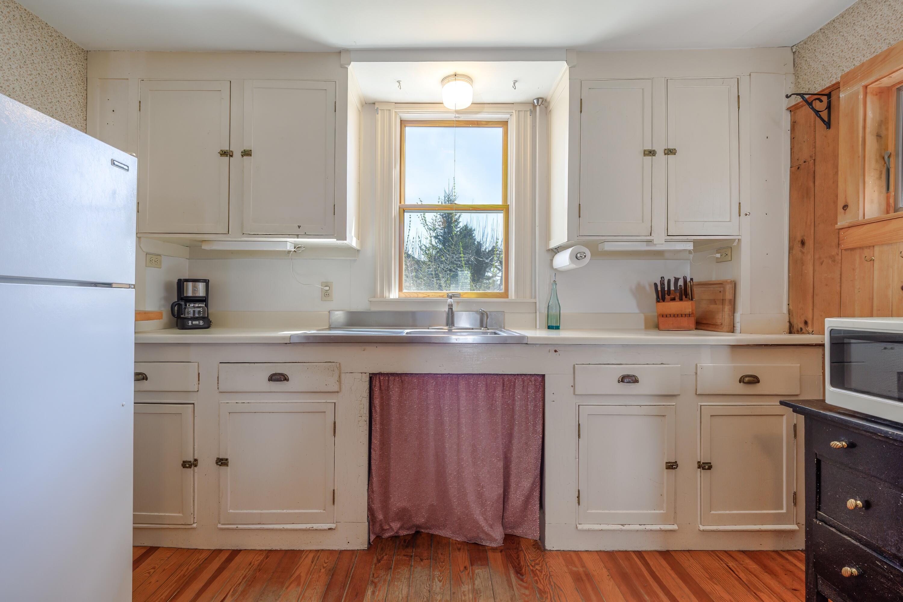 6 Sea Street Mount Desert, ME 04662 - Photo 57 of 100 1st floor rear building