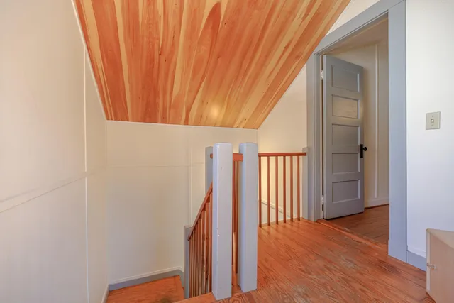 $1,490,000 | 6 Sea Street, Northeast Harbor, ME 04662