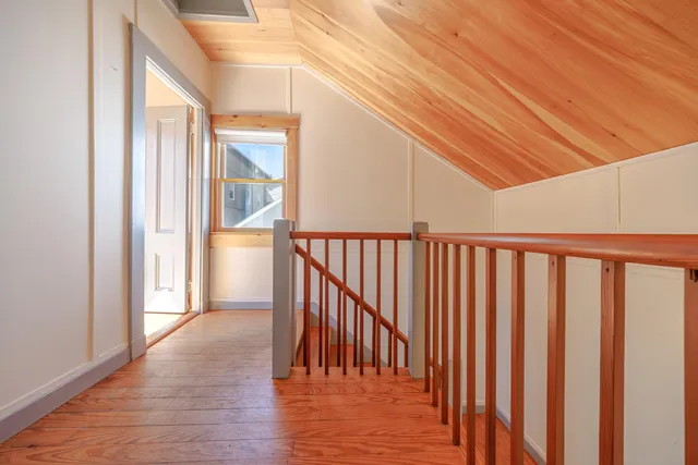 $1,490,000 | 6 Sea Street, Northeast Harbor, ME 04662