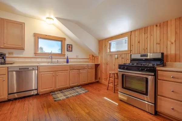 $1,490,000 | 6 Sea Street, Mount Desert, ME 04662