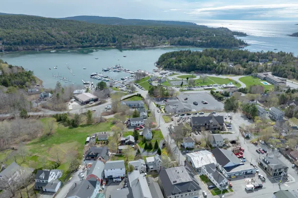 $1,490,000 | 6 Sea Street, Mount Desert, ME 04662