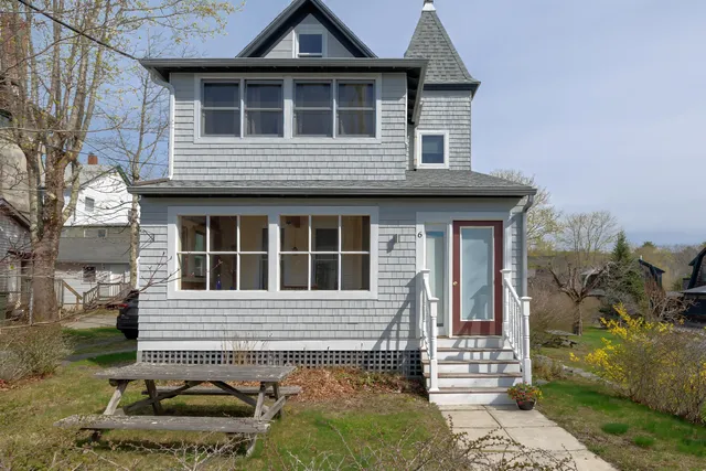 $1,490,000 | 6 Sea Street, Northeast Harbor, ME 04662