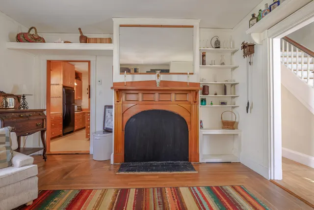 $1,490,000 | 6 Sea Street, Northeast Harbor, ME 04662