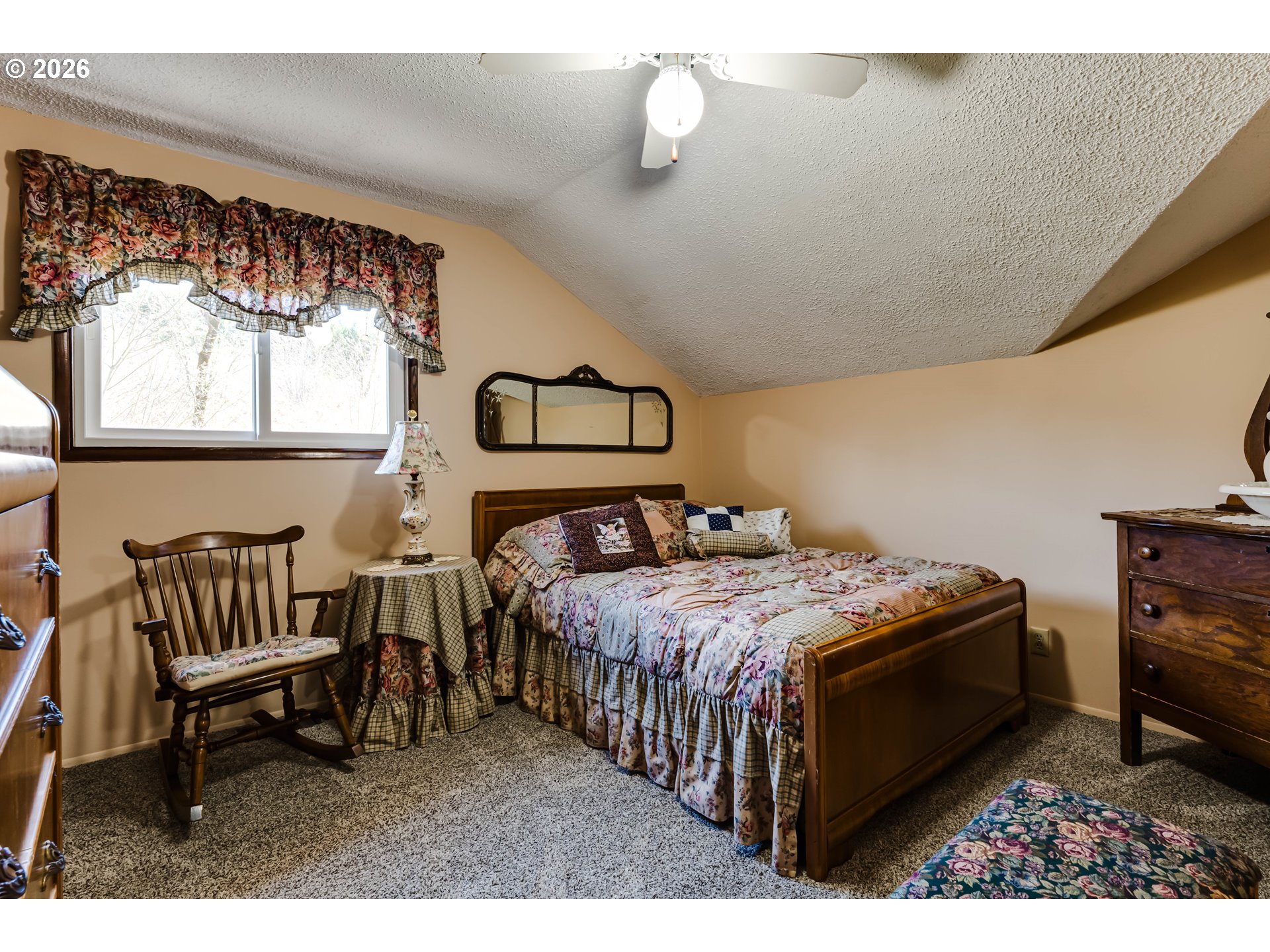 26408 Crow Road Eugene, OR 97402 - Photo 13 of 28 Bedroom