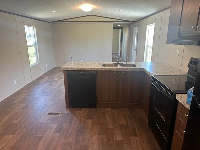 $1,150 | 614 CR 5253, Cleveland, TX 77327