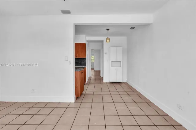 $2,095 | 2839 Southwest 24th Street, Unit 2, Miami, FL 33145