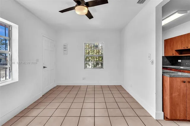 $2,095 | 2839 Southwest 24th Street, Unit 2, Miami, FL 33145