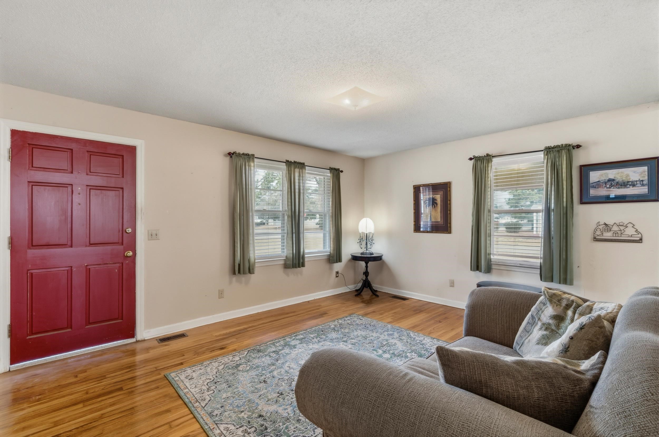 902 Rosewood Street Mullins, SC 29574 - Photo 7 of 29