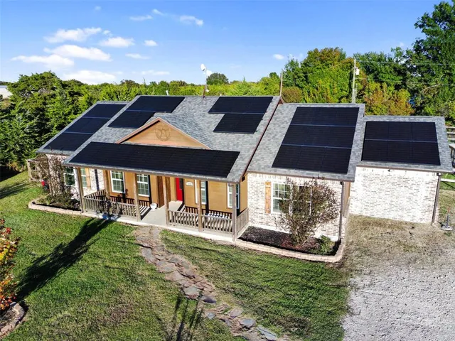 $419,990 | 6729 Southpoint Drive, Princeton, TX 75407