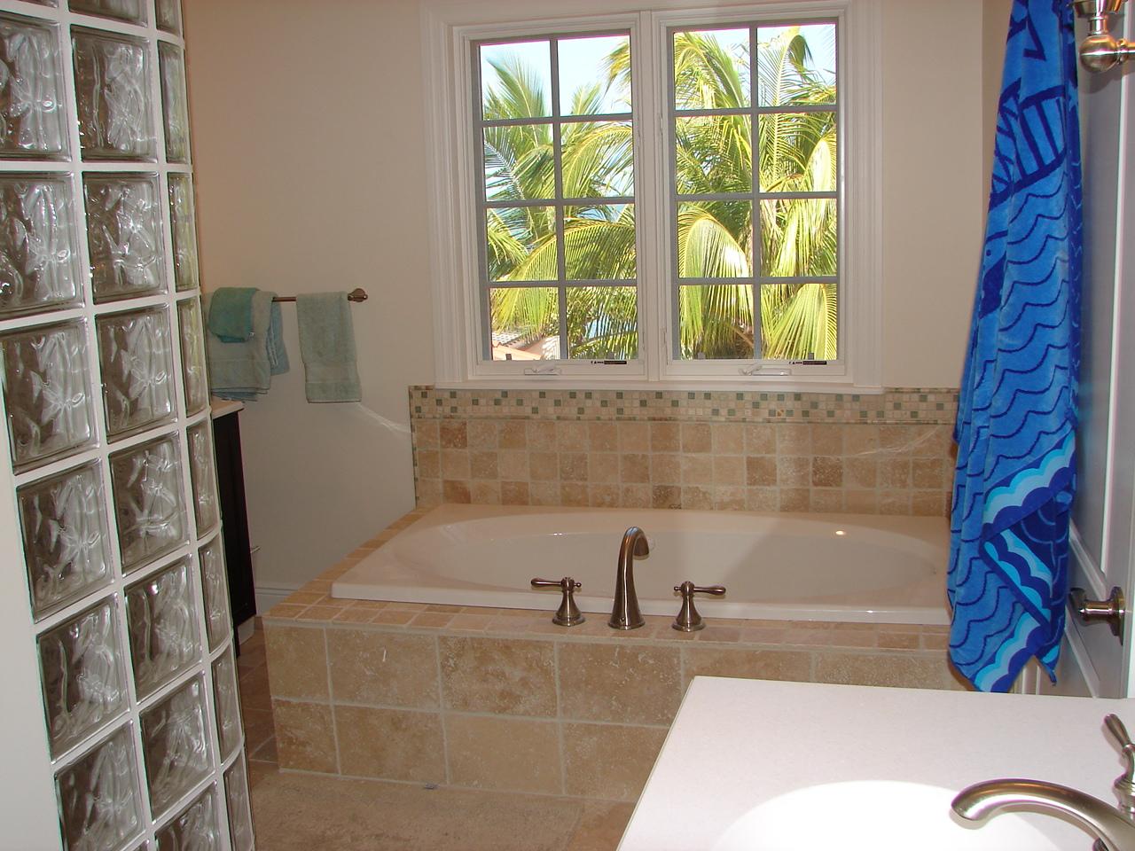 717 La Fitte Road Summerland Key, FL 33042 - Photo 28 of 37 Master bath