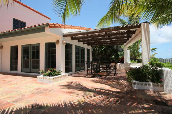 717 La Fitte Road Summerland Key, FL 33042 - Photo 8 of 37 Waterfront patio dining