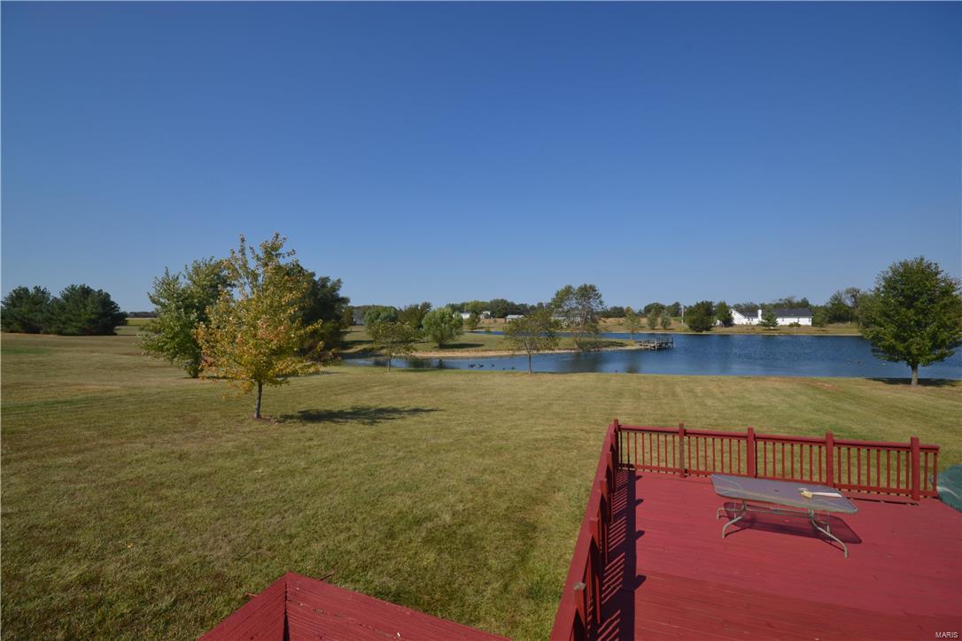6033 Lakeside Drive Waterloo, IL 62298 - Photo 15 of 42 Gallery Image 15