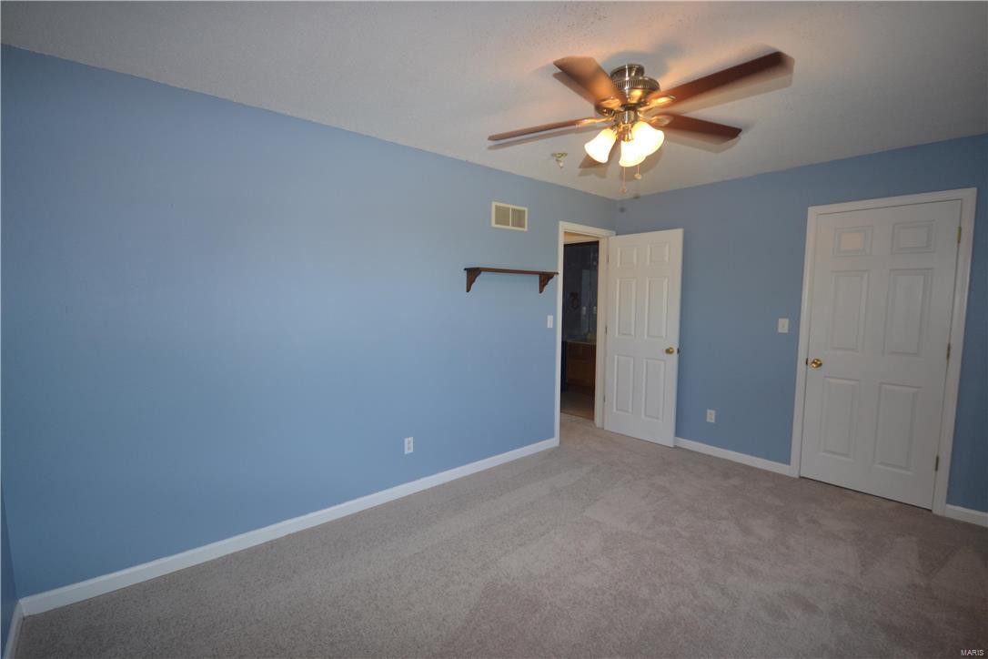 6033 Lakeside Drive Waterloo, IL 62298 - Photo 24 of 42 Gallery Image 24