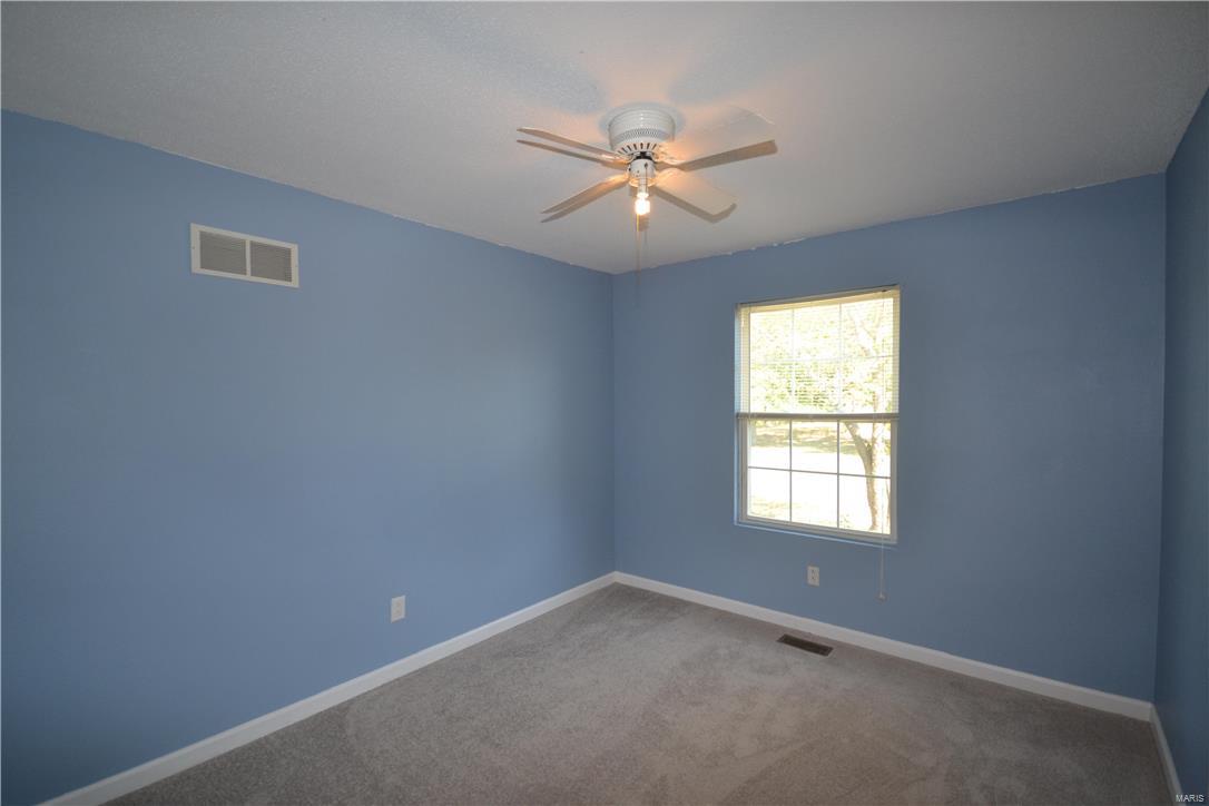 6033 Lakeside Drive Waterloo, IL 62298 - Photo 25 of 42 Gallery Image 25