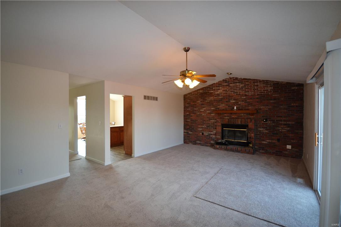 6033 Lakeside Drive Waterloo, IL 62298 - Photo 8 of 42 Gallery Image 8